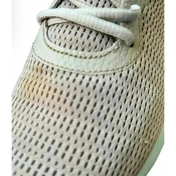 Nike Tanjun Women's Pink Running Shoes Size 9 Mesh Lace Up Sneakers - Picture 4 of 8